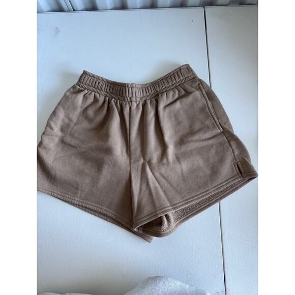 4 for $10 No boundaries Fleece Biege Shorts S - Picture 2 of 6